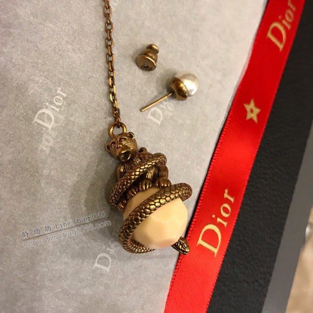 Dior飾品 迪奧經典熱銷款AB款耳釘 Dior不對稱耳環  zgd1195